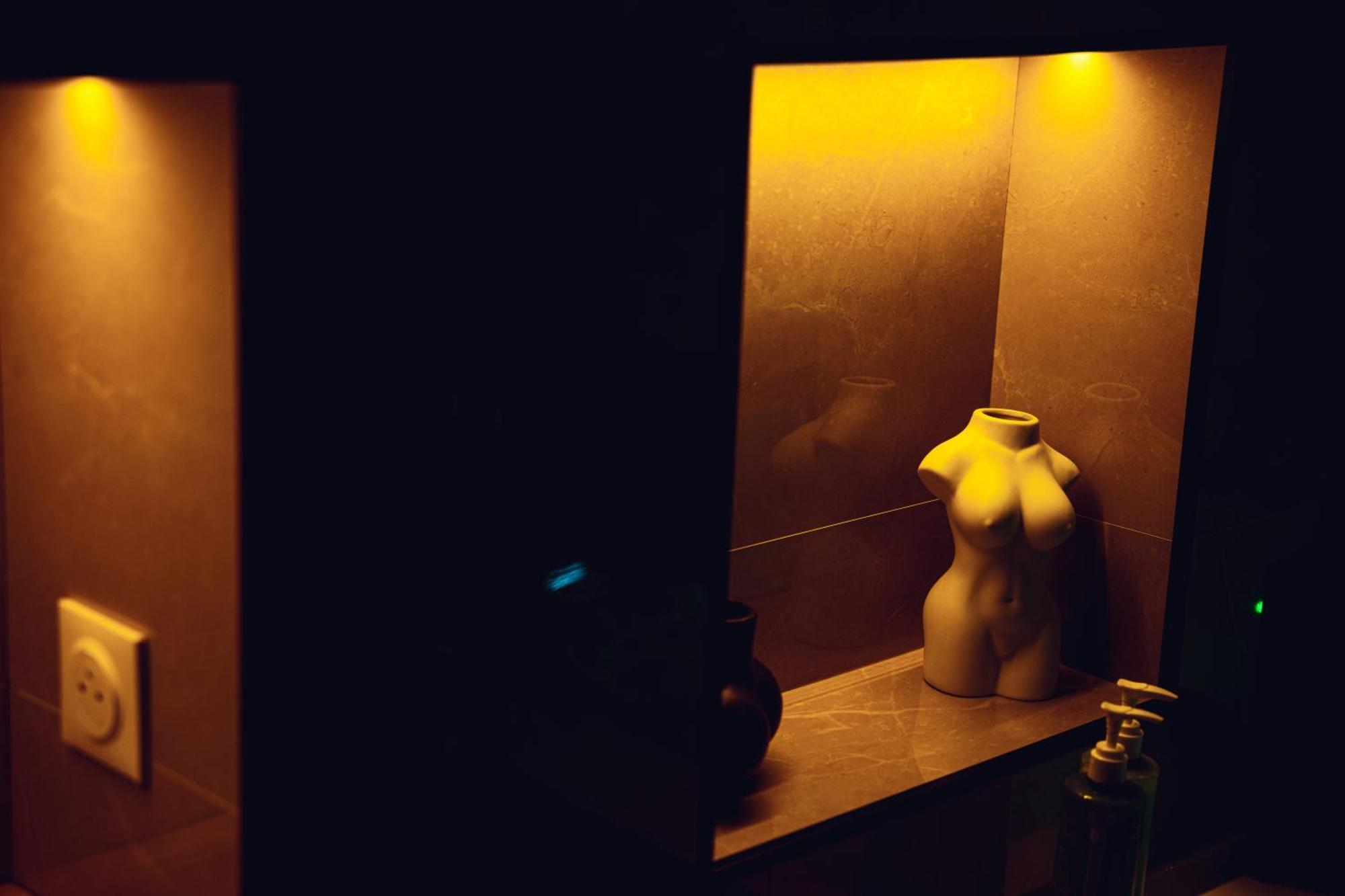 French Klss - Love Room By Prim0 C0Nciergerie Clermont-Ferrand Bagian luar foto